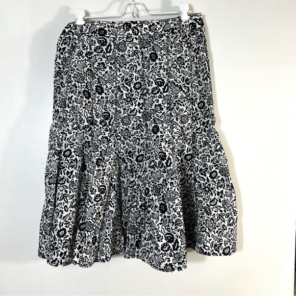 Gerard  Darel Flowy Midi Length Floral Black/White Skirt Sz S/M - Picture 7 of 9